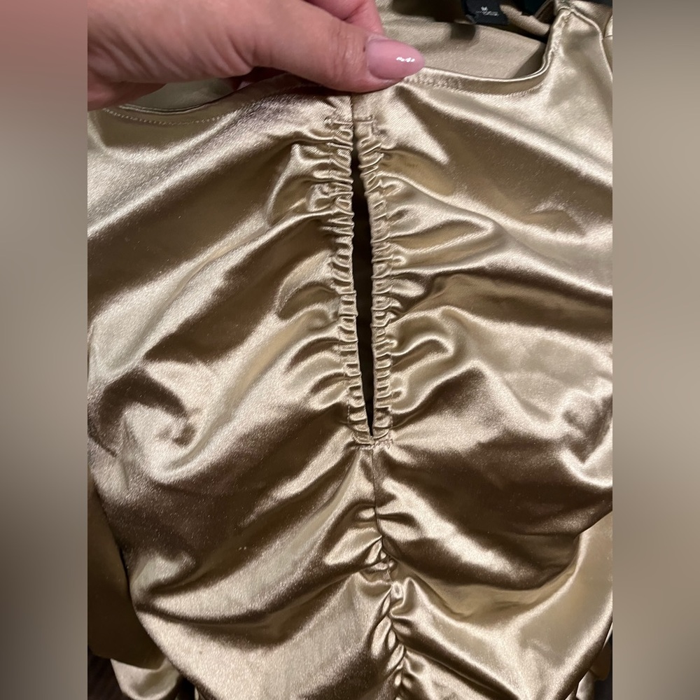 Gold Top - Picture 3 of 4